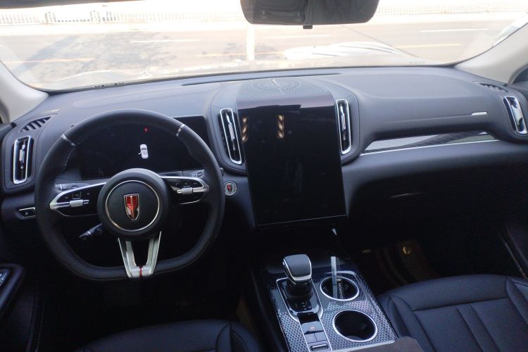 红旗HS3 PHEV 2024款 PHEV 115km 劲为版中控内饰12