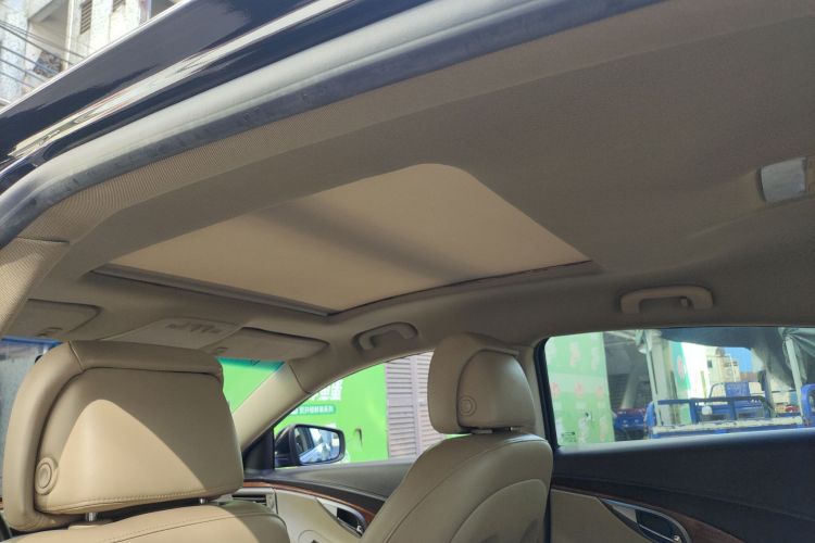 别克 君越 2009款 2.4L豪雅版中控内饰22