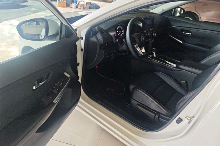 日产 轩逸 2022款 1.6L XL CVT悦享版中控内饰20