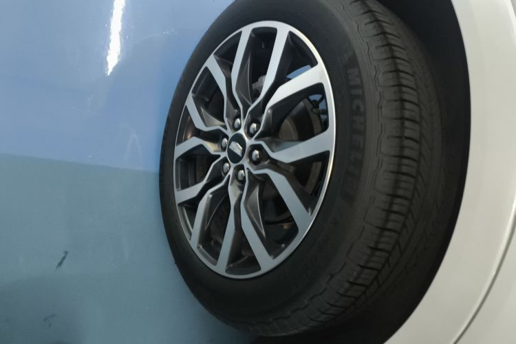 凯迪拉克XT5 2023款 2.0T 四驱尊贵型（至臻版）车身外观6008