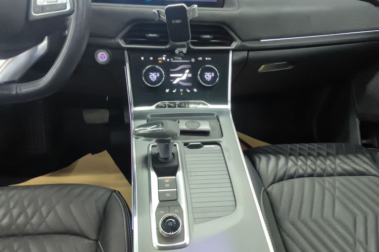 星途凌云 2023款 400T 两驱星尊版中控内饰18