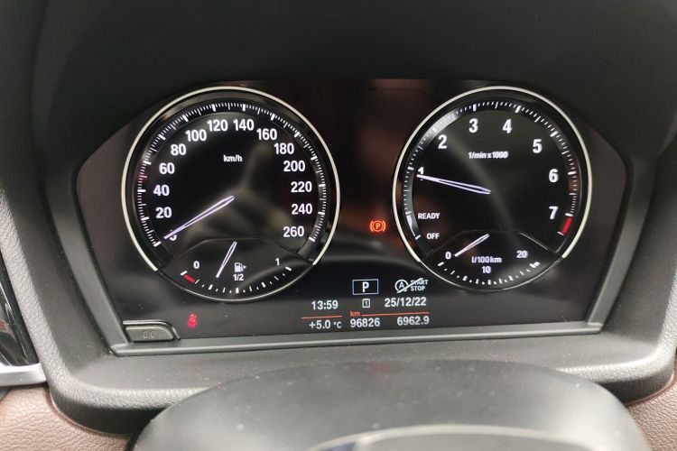 宝马X1 2019款 sDrive18Li 尊享型中控内饰14