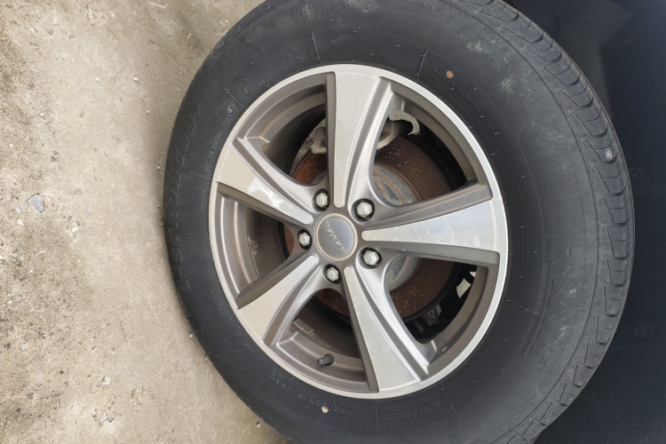 哈弗H6 2017款 经典版 1.5T 自动两驱都市型车身外观56