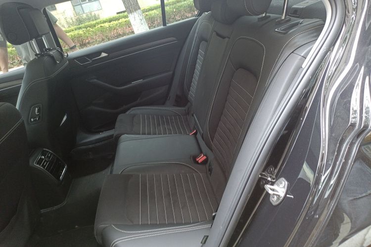 大众 迈腾 2021款 330TSI DSG 30周年纪念版中控内饰21