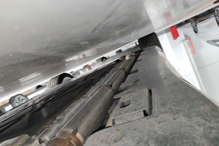 腾势Z9GT 2024款 1100四驱Ultra版局部细节9001