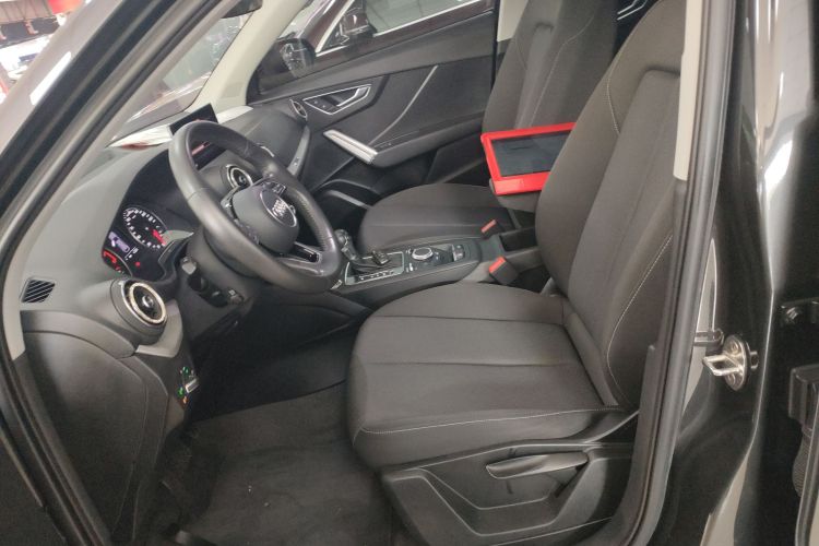 奥迪Q2L 2020款 35 TFSI 进取动感型局部细节19