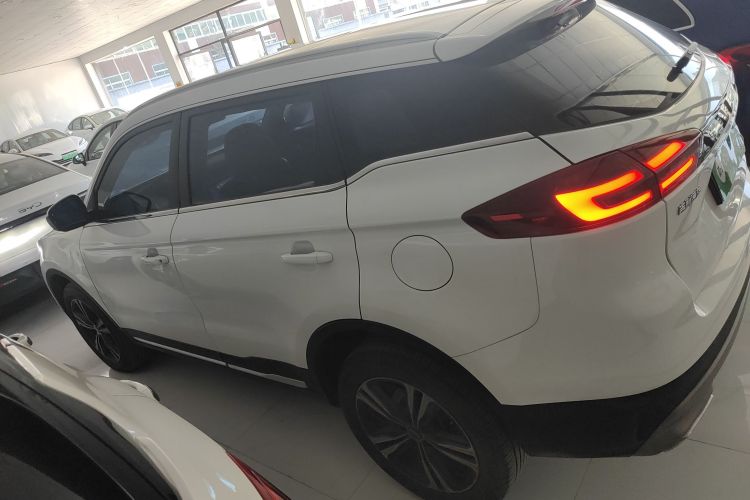 吉利汽车 博越 2022款 1.8TD DCT智雅型车身外观4