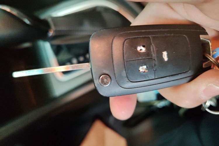 别克 英朗 2021款 改款 1.3T 自动轻混动精英型中控内饰11