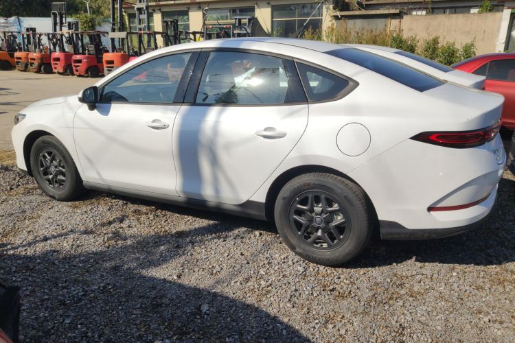 比亚迪 秦PLUS 2025款 DM-i 智驾版 55KM领先型车身外观6003