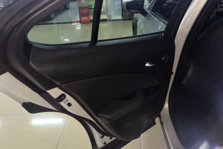 雷克萨斯UX新能源 2020款 300e 纯·悦版中控内饰49