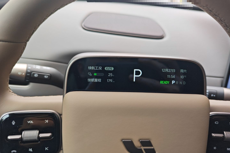 理想汽车 理想i8 2025款 标准版中控内饰14