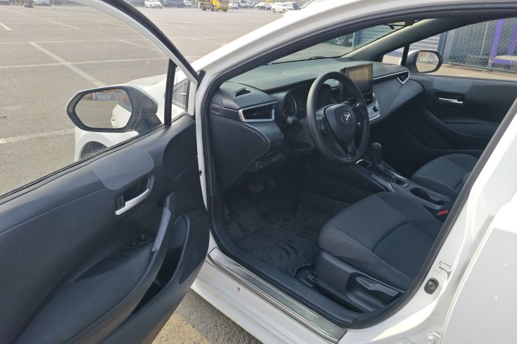 丰田 雷凌 2022款 改款 TNGA 1.5L CVT进取版中控内饰20