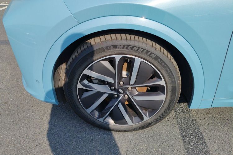 理想汽车 理想L7 2024款 Ultra车身外观6007