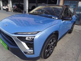 蔚来ES8 2018款 创始版