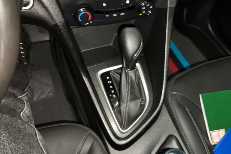 别克 英朗 2018款 18T 自动精英型中控内饰18