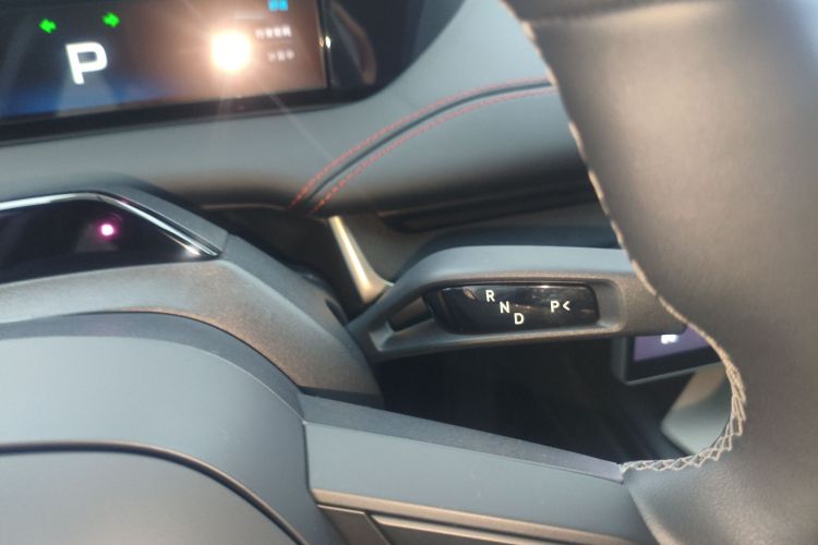 小米汽车 小米SU7 2024款 后驱超长续航高阶智驾Pro版中控内饰18