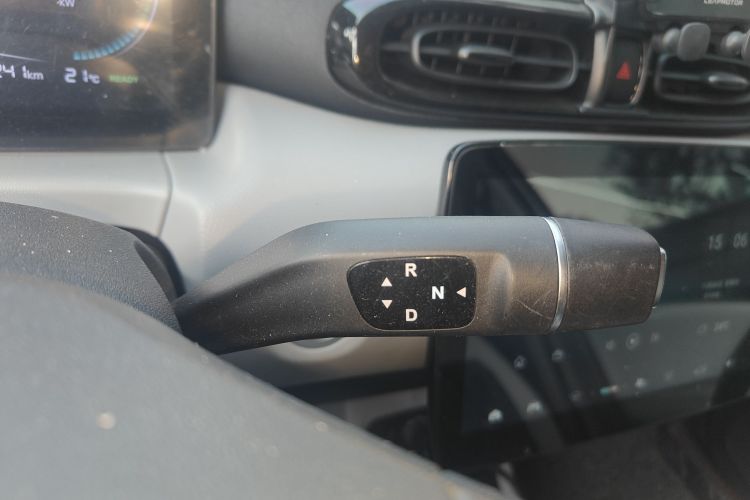 零跑汽车 零跑T03 2022款 玛瑙版中控内饰18