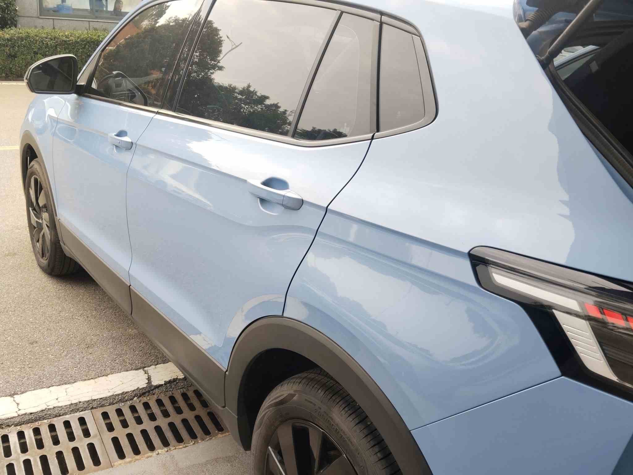 大众 途岳 2025款 新锐 300TSI 锐享版(3)
