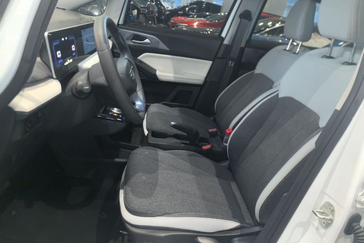 吉利几何E萤火虫 2024款 301km 流光局部细节19