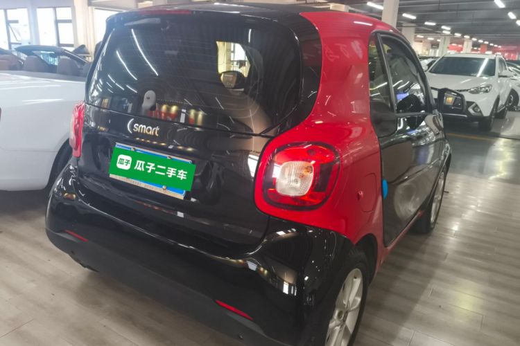 smart fortwo 2018款 1.0L 52千瓦硬顶灵动版 国V车身外观6005