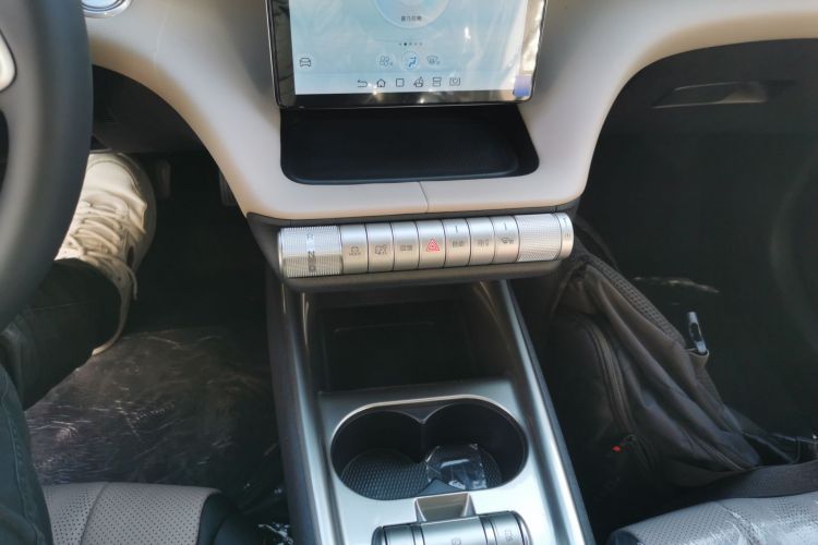 比亚迪 海豚 2025款 420km 自由版中控内饰18