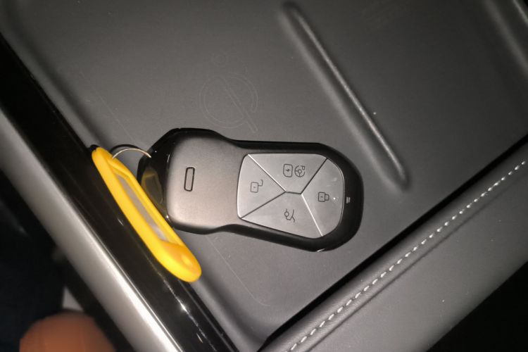 小鹏G9 2022款 650 性能版Pro中控内饰11