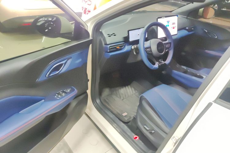 比亚迪 海鸥 2025款 智驾版 305km 自由版中控内饰7003