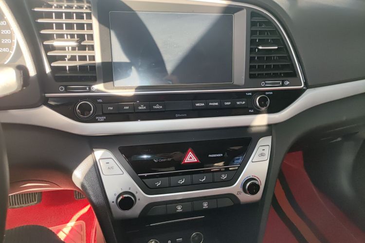 现代 领动 2016款 1.6L 自动智炫·精英型中控内饰16