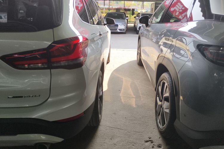 宝马X1 2020款 sDrive20Li 时尚型车身外观6006