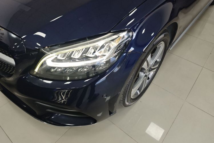 奔驰C级 2019款 改款 C 260 L 运动版局部细节36