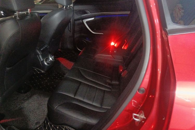 魏牌 VV7 2017款 2.0T 旗舰型中控内饰7004