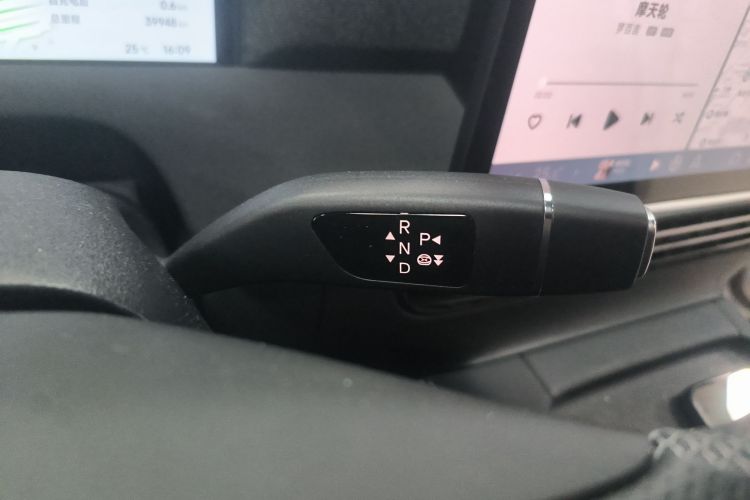 小鹏G6 2023款 580 长续航 Pro中控内饰18