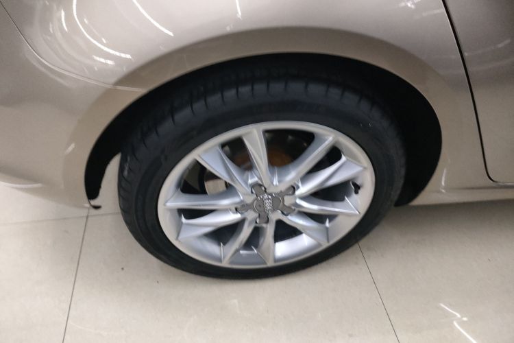 奥迪A3 2016款 Sportback 35 TFSI 风尚型车身外观6008