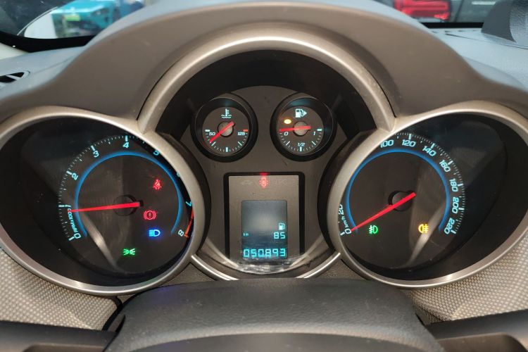 雪佛兰 科鲁兹 2014款 1.6L SL百万纪念版 MT局部细节14