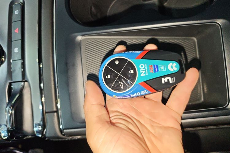 蔚来ES6 2020款 490KM 运动版中控内饰11