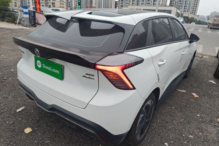 名爵 MG4 EV 2022款 425km 豪华版车身外观6005