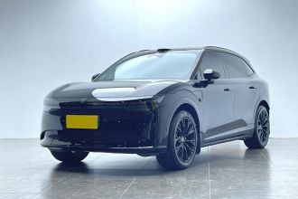 极氪7X 2025款 75kWh 后驱智驾版