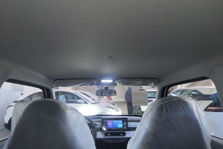 吉利银河 熊猫 2025款 210km 元气熊中控内饰22