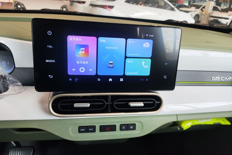 吉利银河 熊猫 2025款 210km 元气熊中控内饰16