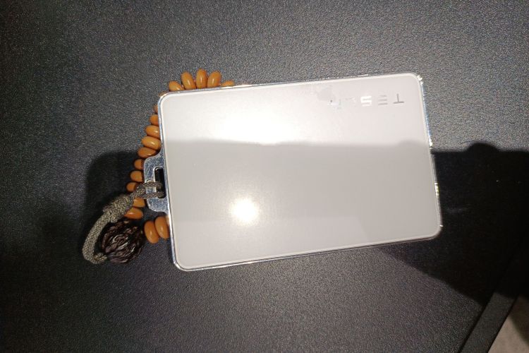 特斯拉 Model Y 2025款 长续航全轮驱动 首发版中控内饰11