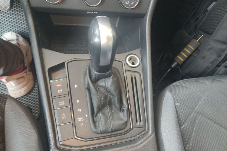 大众 朗逸 2023款 改款 1.5L 自动得逸版中控内饰18