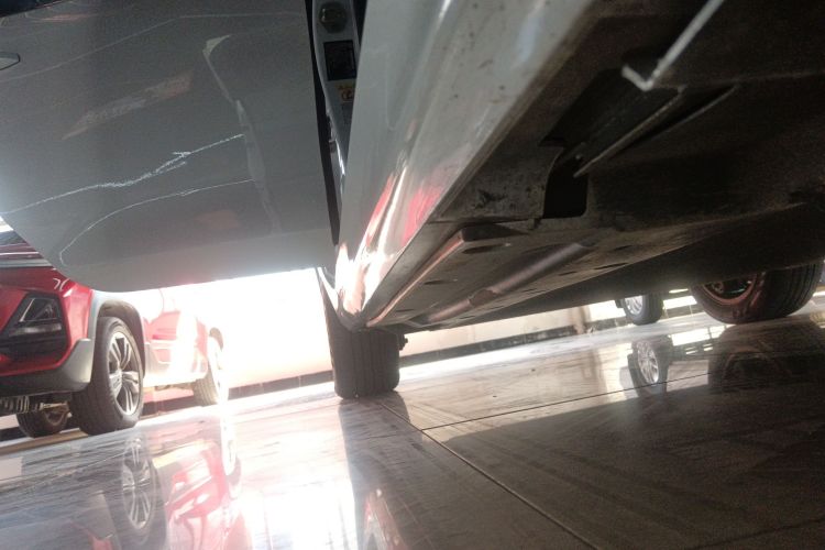 比亚迪 秦PLUS 2021款 EV 500KM 尊贵型局部细节9001