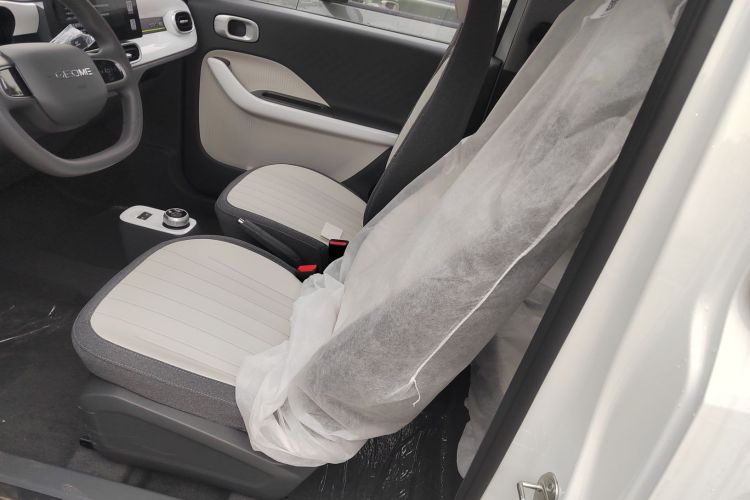 吉利银河 2025款 210km 熊猫骑士局部细节19