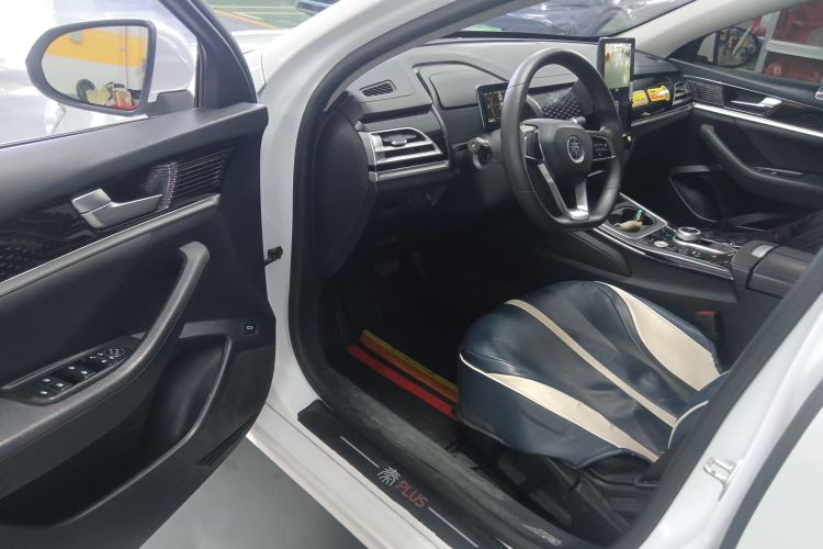 比亚迪 秦PLUS 2021款 EV 420KM 出行版中控内饰20
