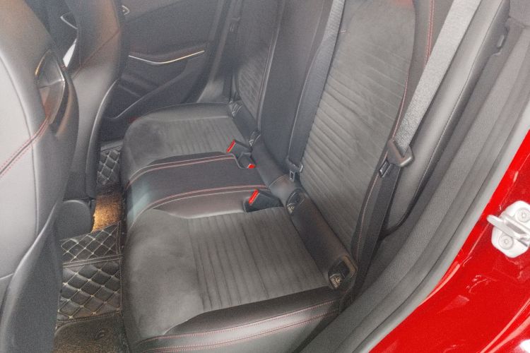 奔驰CLA 2018款 CLA 220 4MATIC中控内饰7004