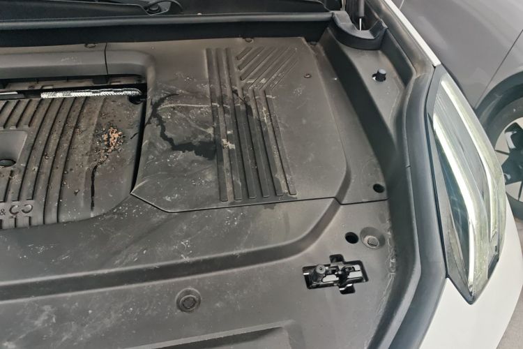 领克09 EM-P 2024款 2.0TD EM-P 四驱ULTRA 六座局部细节9007