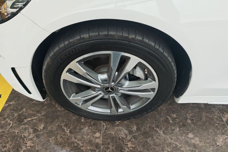 奔驰C级 2019款 C 180 L 时尚型运动版车身外观6007