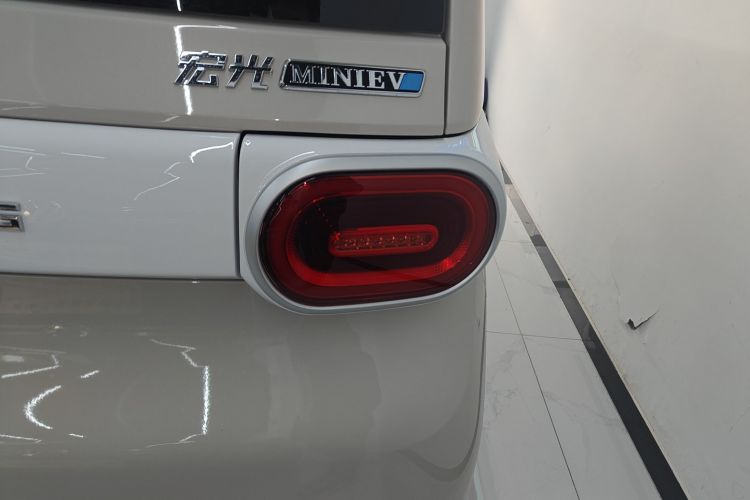 五菱汽车 宏光MINIEV 2024款 第三代 215km 青春版车身外观6006