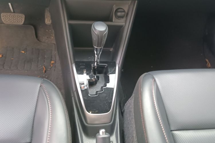 丰田 YARiS L 致炫 2021款 致炫X 1.5L CVT尊贵版中控内饰18