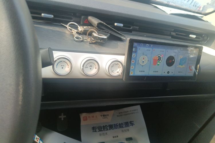 五菱汽车 宏光MINIEV 2022款 GAMEBOY 200km 玩咖款 磷酸铁锂中控内饰16